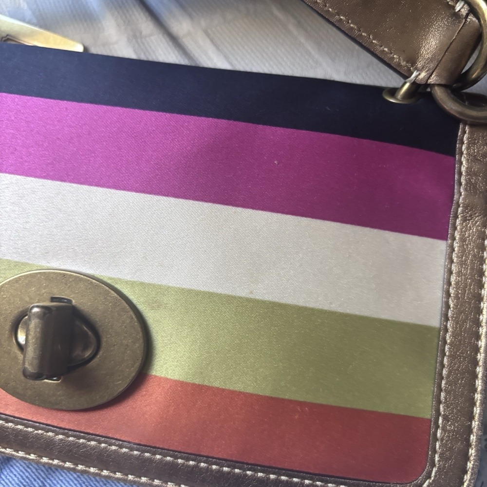 Vtg Coach Multicolor Stripped Satin Bronze Limited Edition Turnlock Handbag - Picture 8 of 9